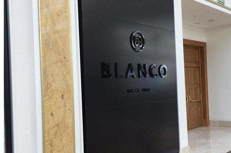 corporeas con iluminacion led