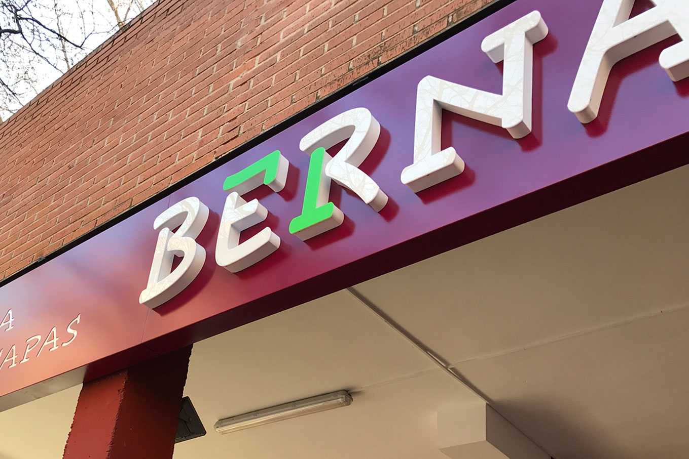 corporeas con iluminacion led