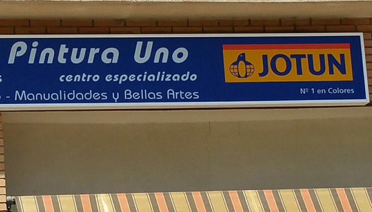 rotulo con iluminacion led