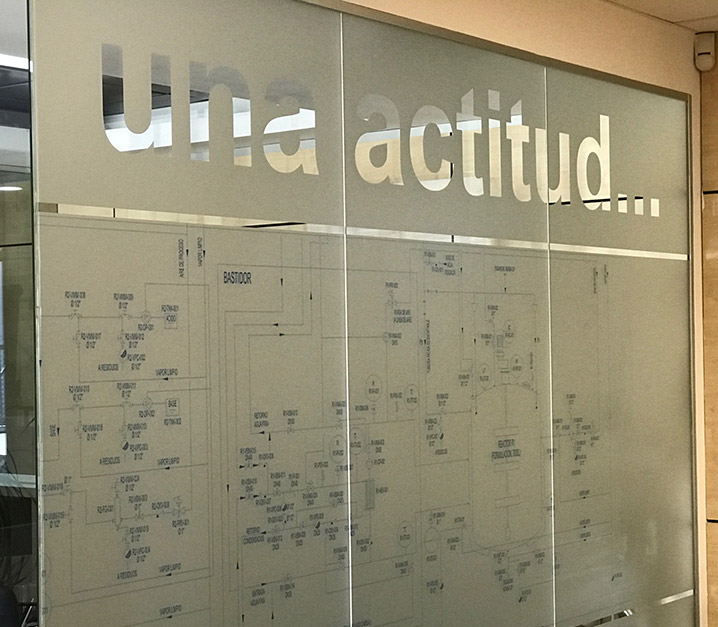 vinilo glass impreso y troquelado