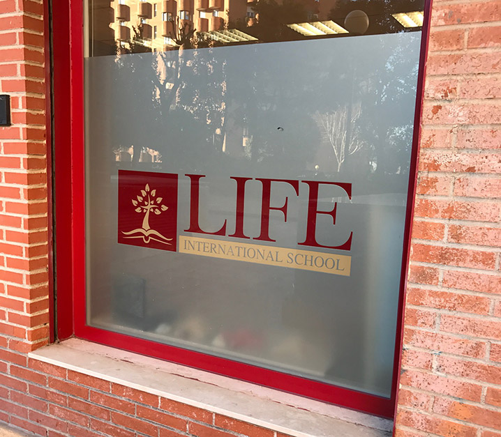 vinilo de corte de colores con glass